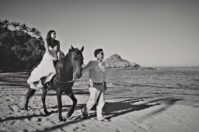 bride-and-groom-horseback-on-the-beach-1