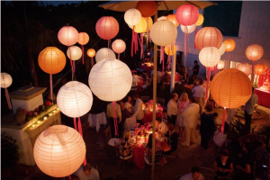 chinese-lanterns-with-ribbons-hanging-down-on-patio-reception