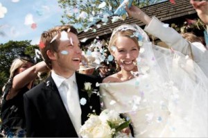 confetti-sendoff-wedding