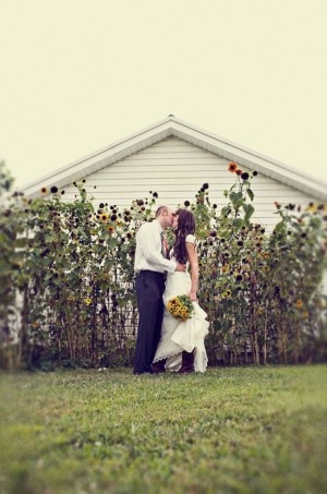 sunflower-wedding-inspiration