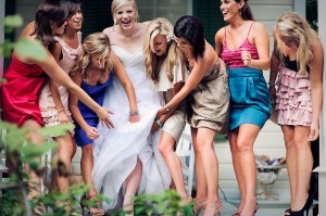 bride-and-girlfriends