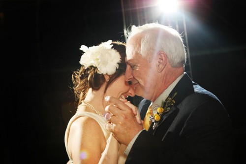 bride-first-dance-with-father
