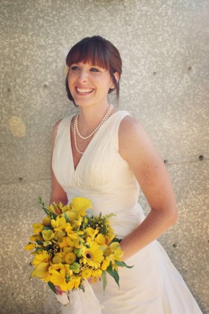 bride-with-yellow-bouquet