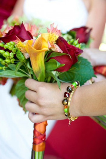 custom-bridesmaids-bracelets