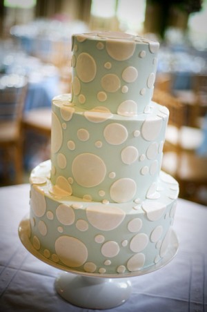 light-blue-three-tier-cake-with-white-dots-jim-smeal