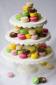multicolored-macarons-macaroons-on-tiered-cake-stand