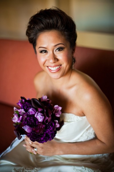 bride-with-purple-bouquet