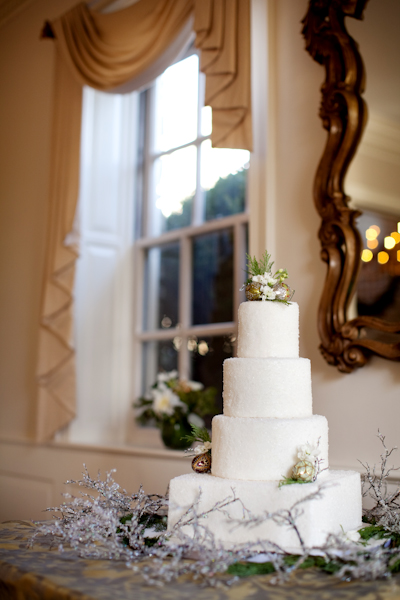 crystallized-sugar-white-wedding-cake