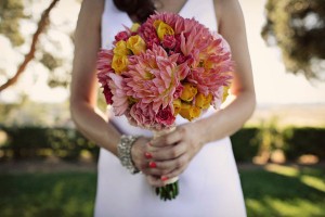 diy-wedding-bouquet-pink-orange