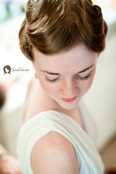 freckle-face-bride-pinup-hair