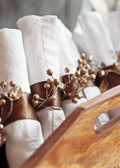 gold-napkin-rings-wrapped-silverware