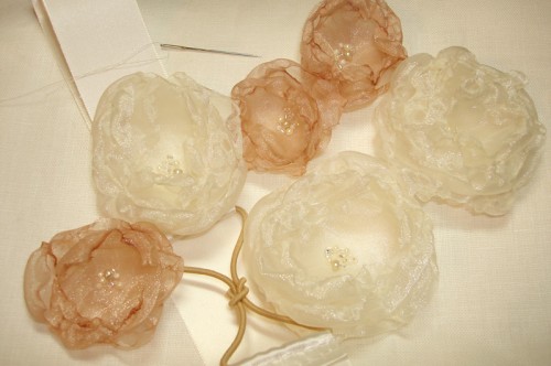 how-to-make-organza-flowers