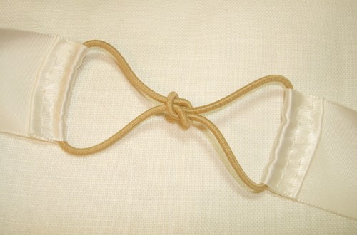 ribbon-headband-closure