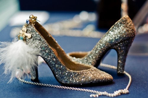 silver-glitter-shoes