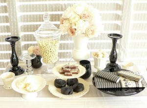 black-and-white-dessert-table