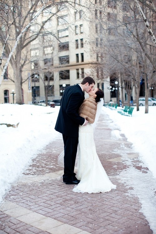 winter-wedding-snow-12