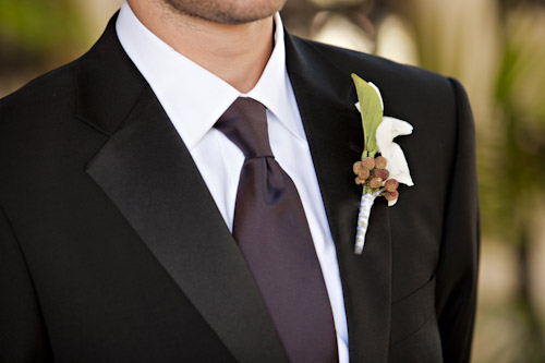 groom-purple-tie