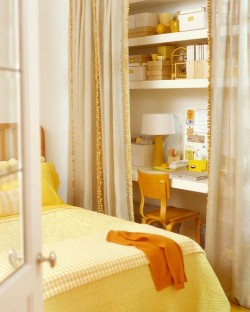 office-in-closet-yellow-orange-inspiration