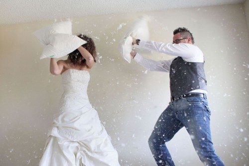 pillow-fight-trash-the-dress-session-1