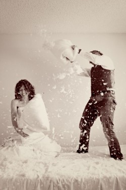 pillow-fight-trash-the-dress-session-2