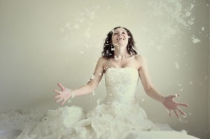 pillow-fight-trash-the-dress-session-3