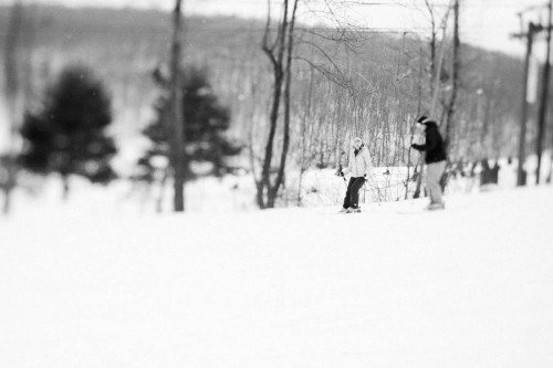 skiing-engagement-photos-bear-creek-mountain-9
