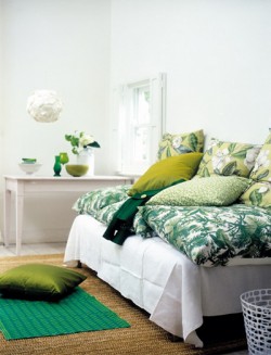 teal-and-green-bedroom