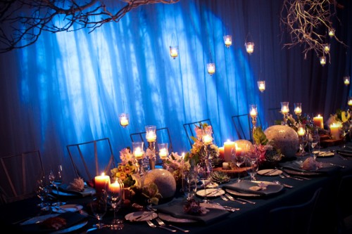 votives-hanging-from-branches-modern-estate-table-centerpiece