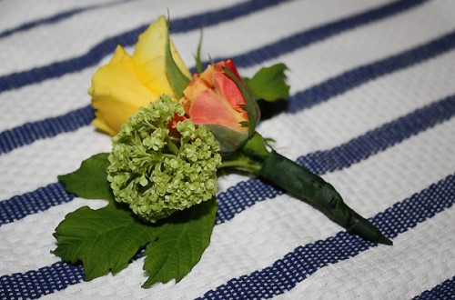 DIY-Boutonniere-Instructions-3