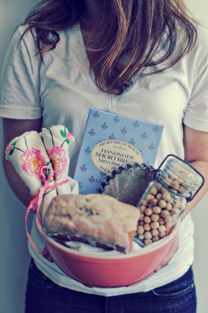 DIY-Mothers-Day-Gift-Basket-Baking-Supplies
