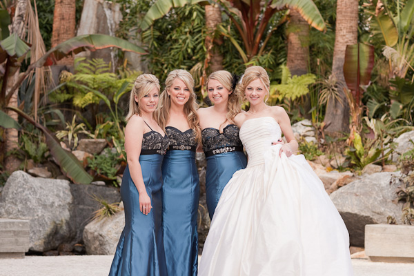 Elegant-Blue-and-Black-Bridesmaids