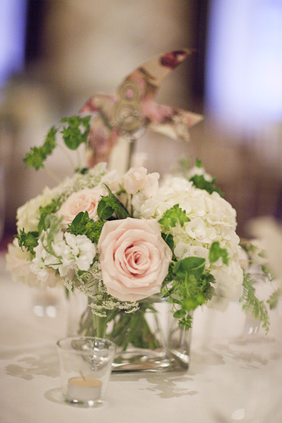 Ivory-and-Pink-Rose-Centerpiece