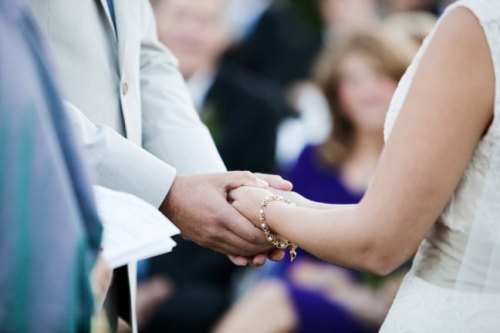 wedding-ceremony-handholding