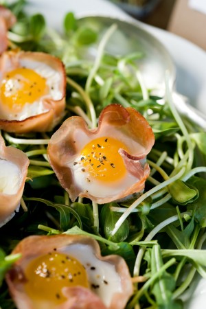 Baked-Quail-Eggs-in-Ham-Cups