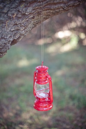 Red Lantern Rustic Wedding Decor Ideas