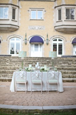 Retro Blue and Green Wedding Table Ideas