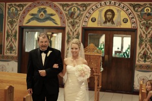 Bride-walking-down-aisle-with-Father