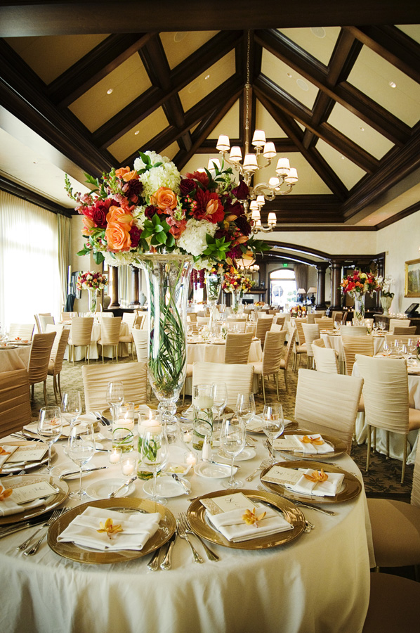 Champagne-Gold-and-Berry-Wedding-Reception