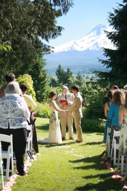 Garden-Wedding-Ceremony-Portland