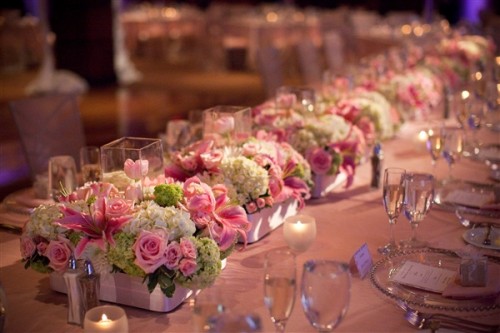 Low-Centerpieces-Estate-Seating