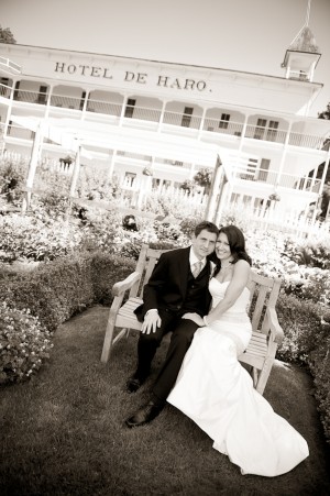 Roche-Harbor-Washington-Wedding-Kristen-Honeycutt-Photography-05
