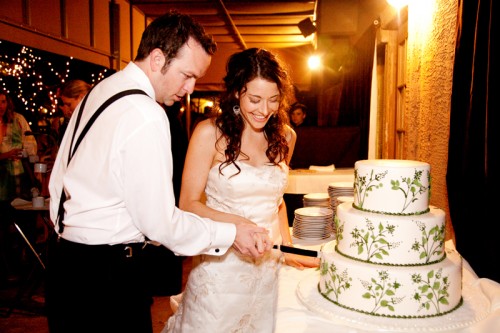White-Wedding-Cake-with-Green-Detail