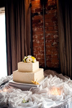 White-and-Yellow-Wedding-Cake