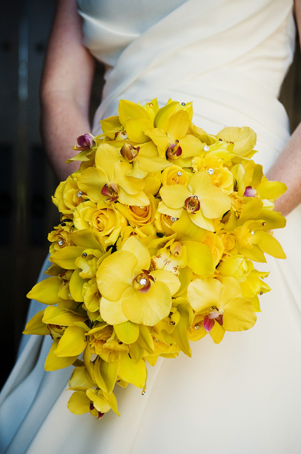 Yellow-Cascade-Orchid-Bouquet
