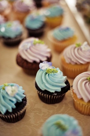Blue-and-Purple-Cupcakes
