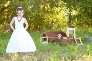 Southern-Vintage-Inspired-Bridal-Inspiration-Shoot-16