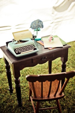Typewriter-Desk-Guest-Book