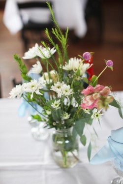 White-Daisy-Centerpiece