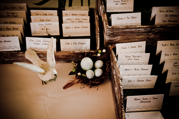 Escort-Cards-in-Wood-Trays