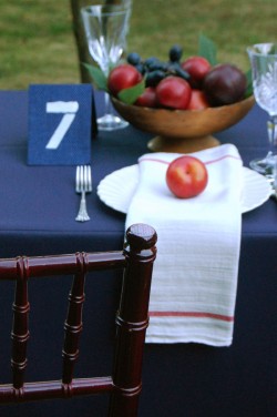 Fall-Outdoor-Dining-Entertaining-Ideas-10